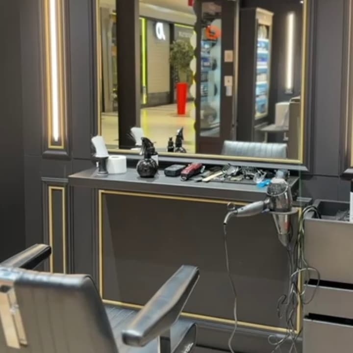 Poste de coiffage The Barber Company Langueux